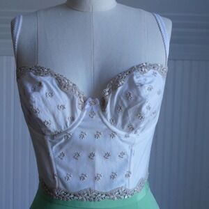 Sweet archival 2019 Victoria's Secret white cotton bustier